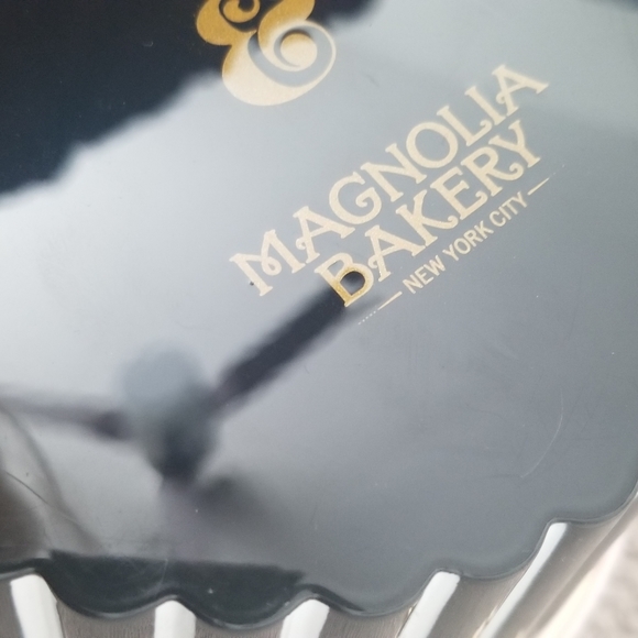 Magnolia Bakery Cupcake bag - Picture 6 of 6